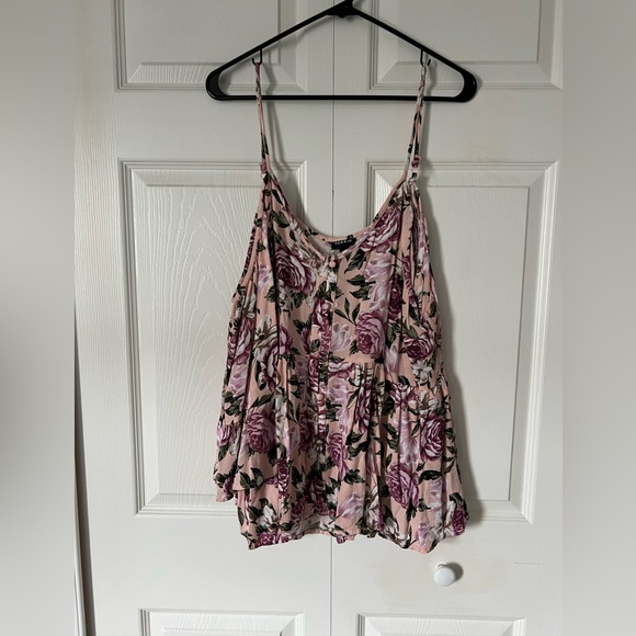 Torrid Floral Babydoll Textured Rayon Cold Shoulder Top Size 2 - Picture 3 of 5